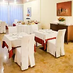 מלון Ca' Delle Rose 3*