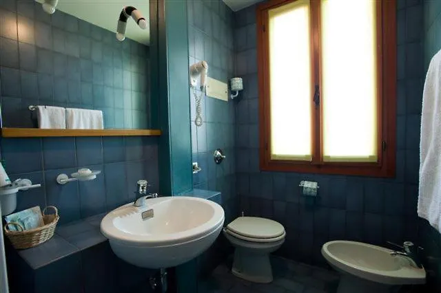 Hotel Ca' Delle Rose 3*